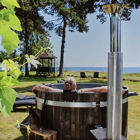 Recharging Luxury For Maksimum 4 People With Magnificent Sea View No Breakfast - One Bathroom - Hottub Open From 15april-1november Casa rural *